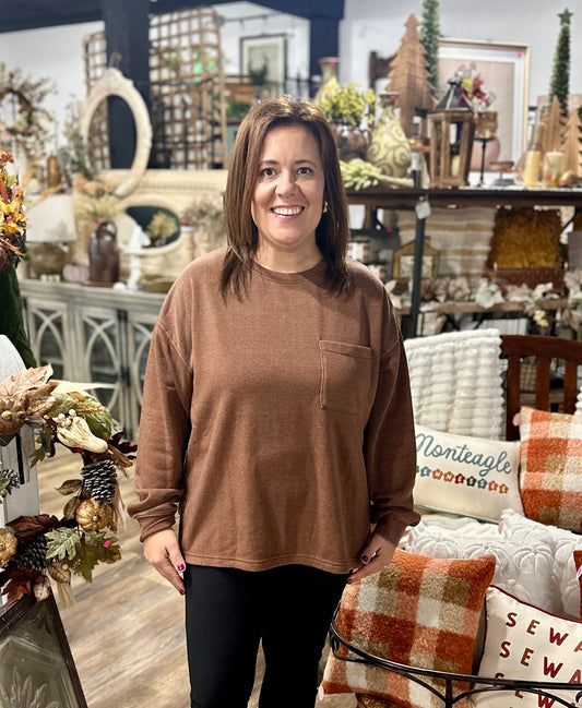 Basic Crew Neck Single Pocket Pullover Sweatshirt