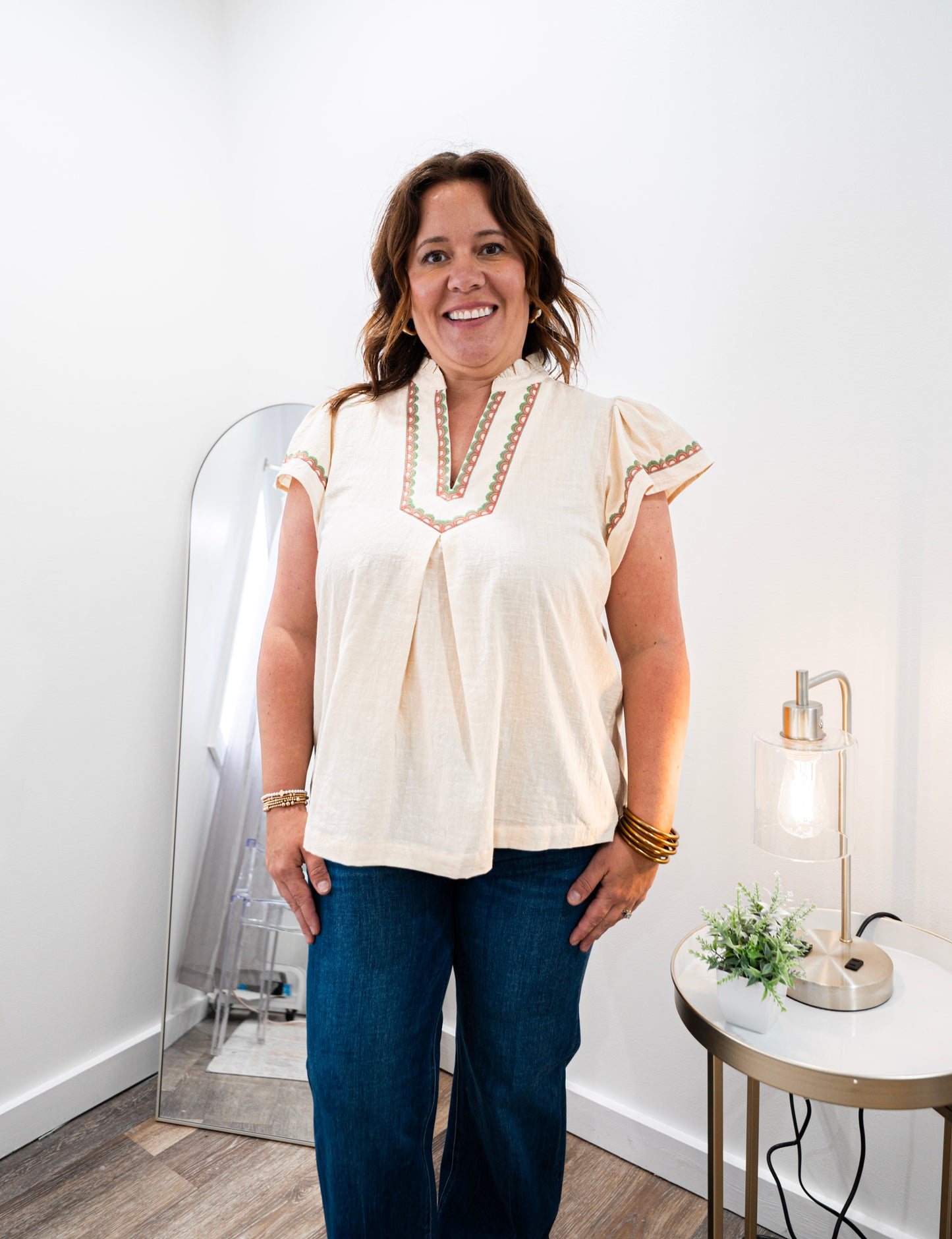 Linen ruffle sleeve top with colorful details