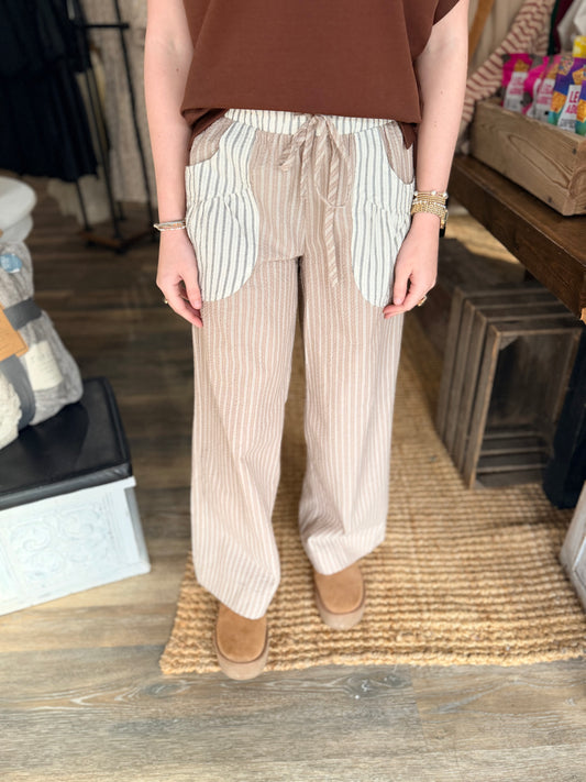Contrast Pockets Striped Pants
