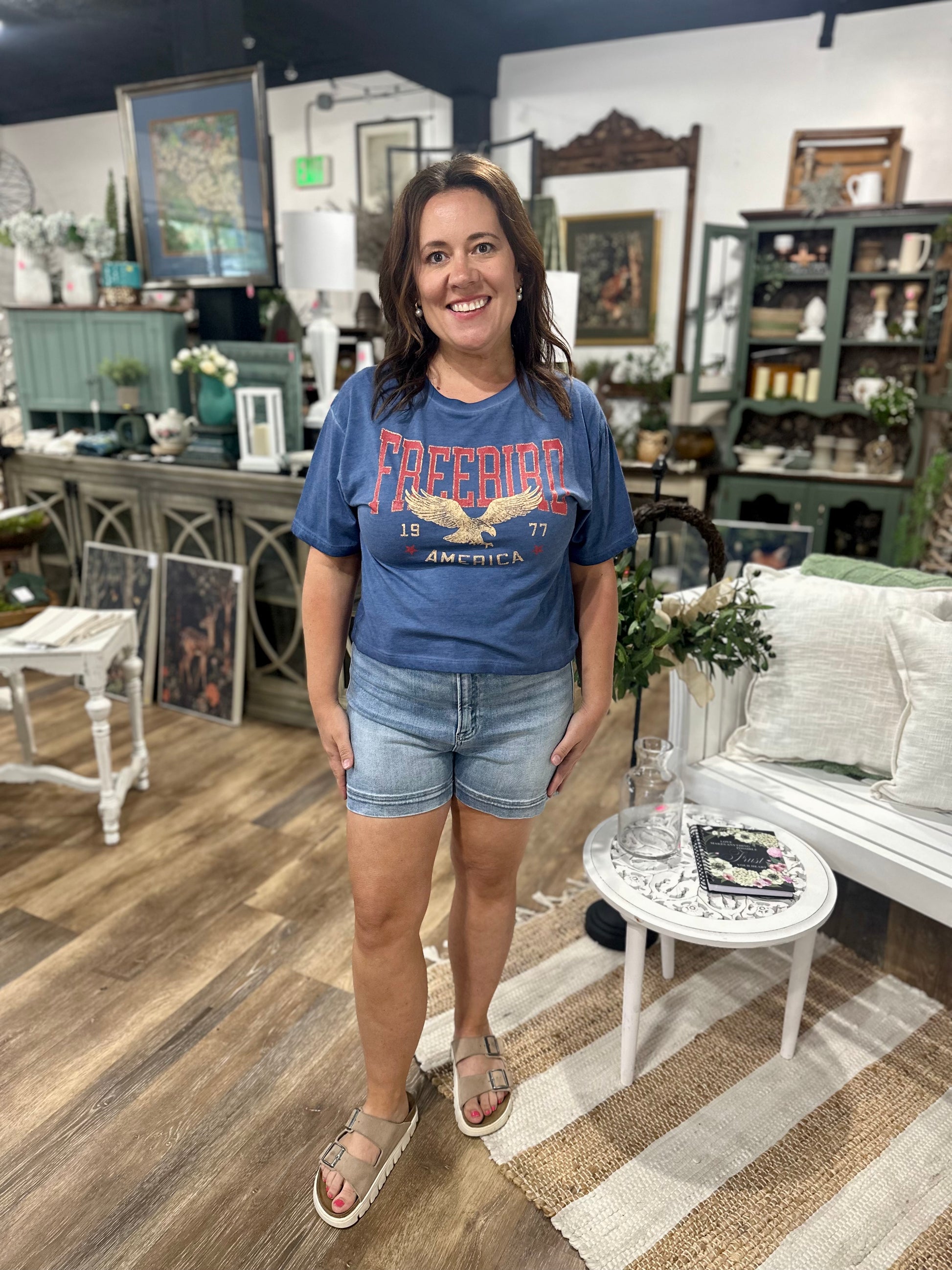 risen light wash modest shorts free bird tee