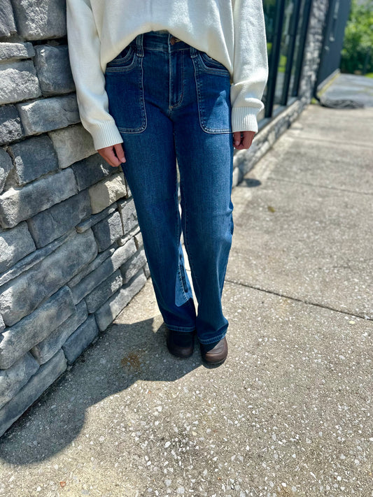 Mid Rise 90s Straight Judy Blue Jean