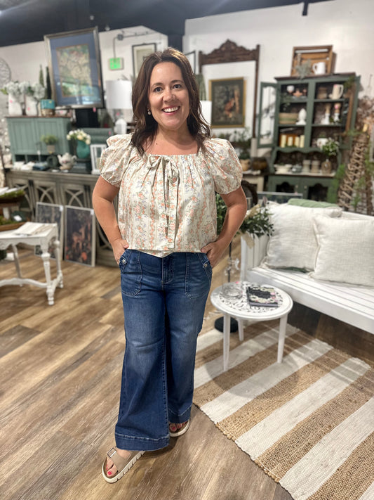 Patch Pocket Wide Leg Jeans